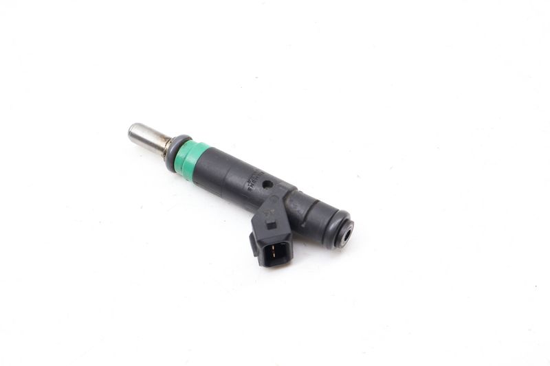 Fuel Injector 13647525721 — Used (SKU 670077)