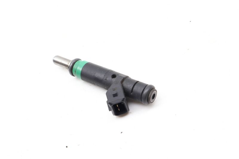 Fuel Injector 13647525721 — Used (SKU 670081)