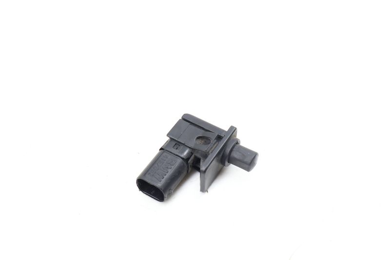 Hood / Trunk Sensor 61314157962 — Used (SKU 670093)