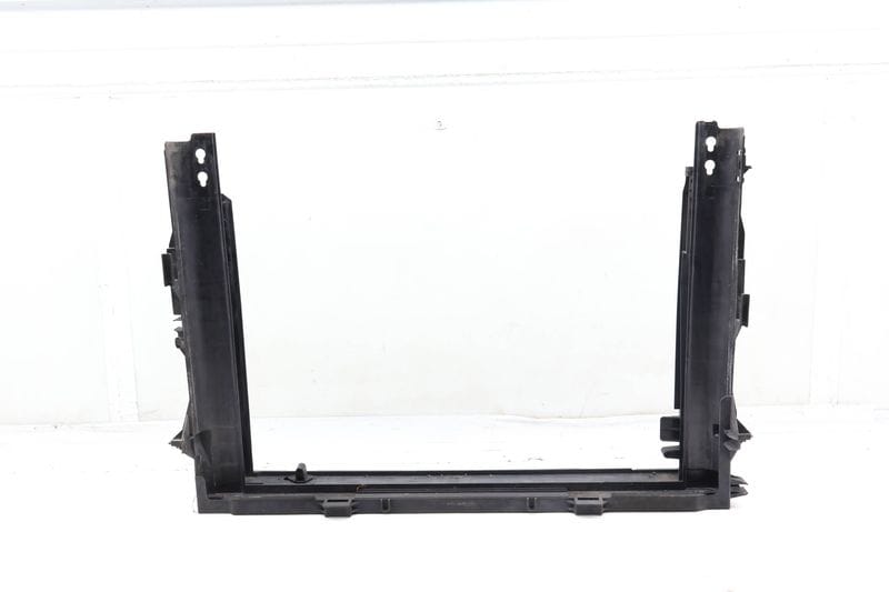 Lower Radiator Carrier / Frame 17117534902 — Used (SKU 670289)