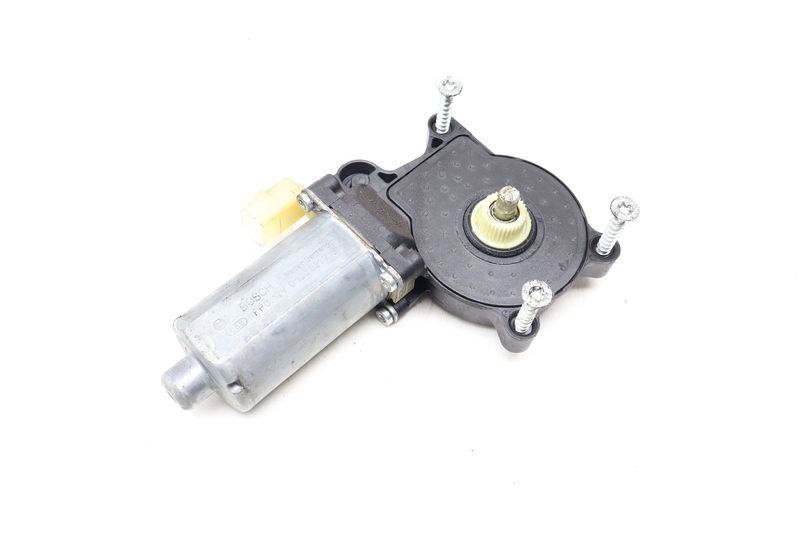 Window Motor 67628362063 — Used (SKU 669922)