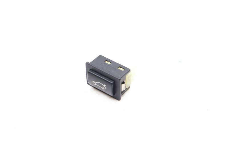 Trunk Release Switch / Button 61316921846 — Used (SKU 669968)
