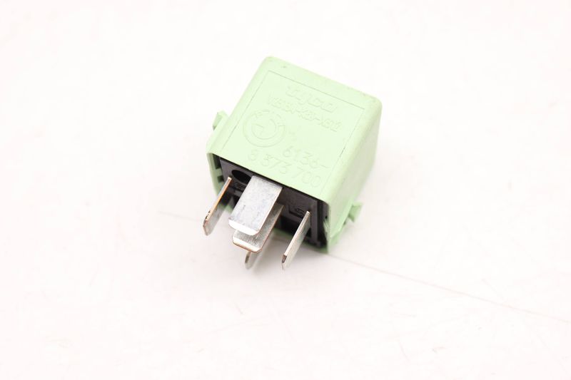 Relay 61368373700 — Used (SKU 462291)