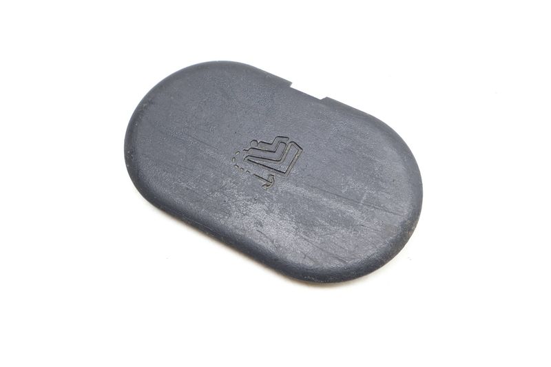 Child Seat Safety Latch Trim / Cover 52207008562 — Used (SKU 646392)