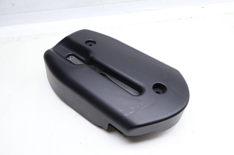 Lower Steering Column Trim / Cover 32303405269 — Used (SKU 646636)