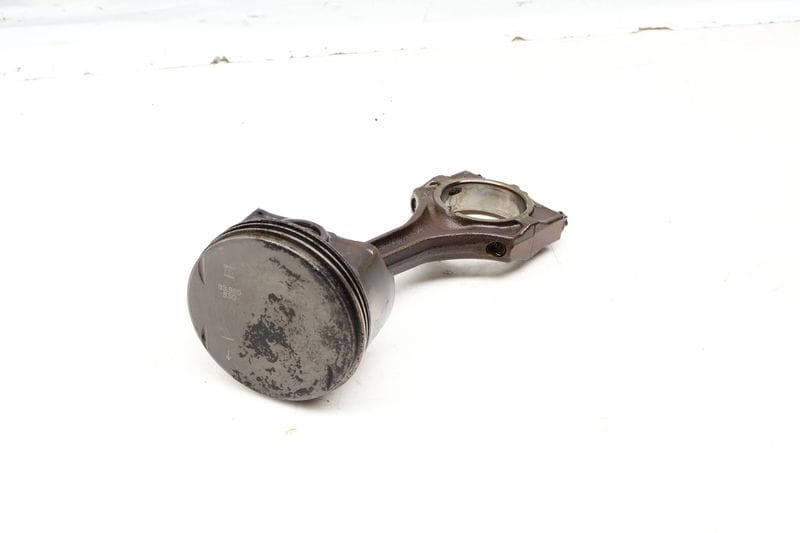 Piston / Connecting Rod 11257506222 — Used (SKU 646761)