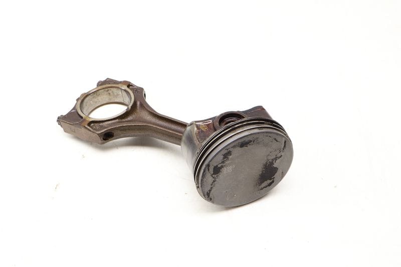 Piston / Connecting Rod 11257506222 — Used (SKU 646765)