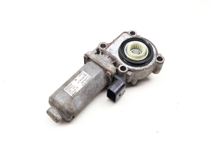 Transfer Case Motor 27107566250 — Used (SKU 646518)