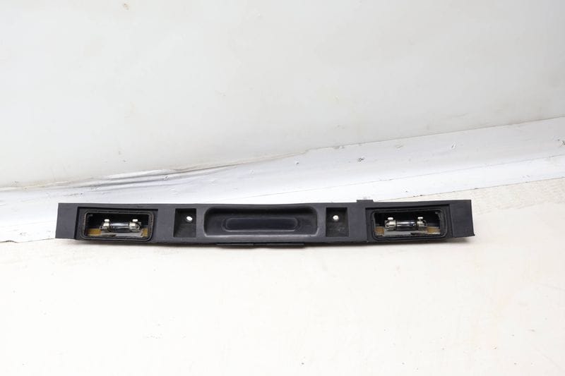 Trunk Hatch Handle / License Plate Light 51137054941 — Used (SKU 646661)