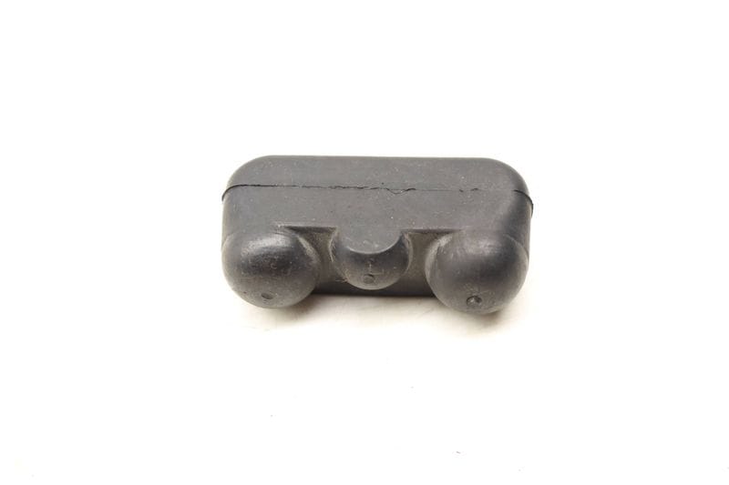 Radiator Rubber Mount 17101439113 — Used (SKU 511258)