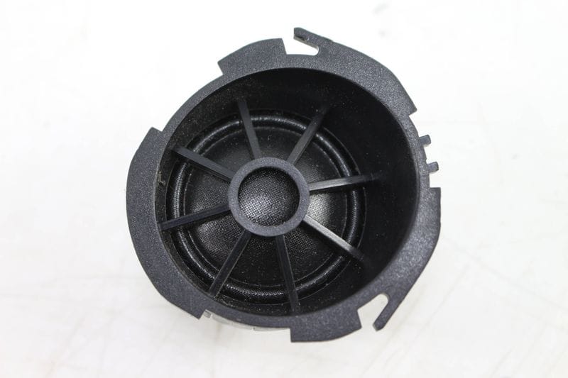 Upper A Pillar Tweeter Speaker 8P0035399A — Used (SKU 221893)