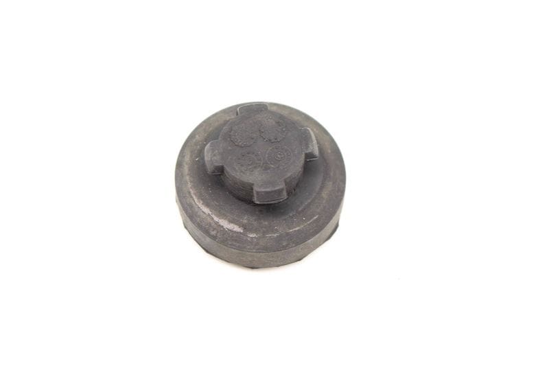 Lower Radiator Rubber Mount 4B3121275 — Used (SKU 258163)