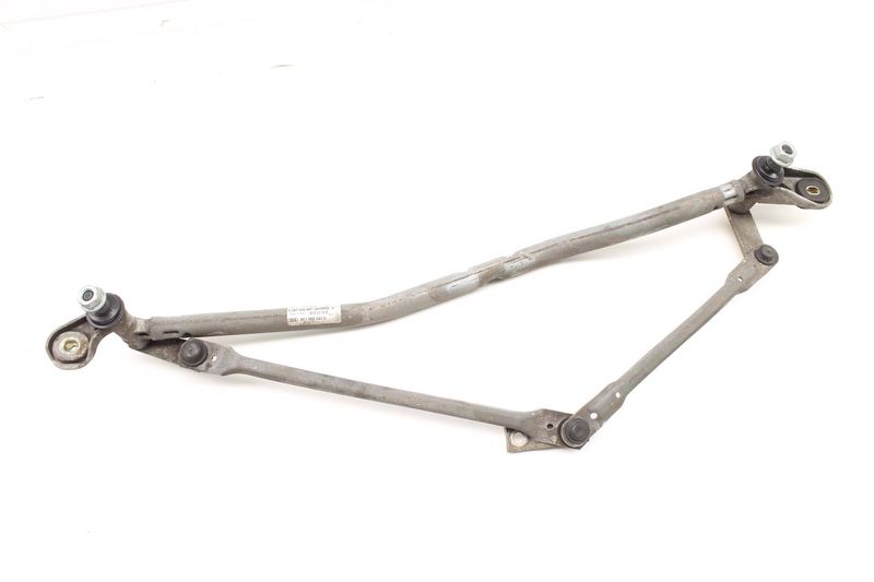 Windshield Wiper Transmission / Bracket 8E1955023D — Used (SKU 258100)