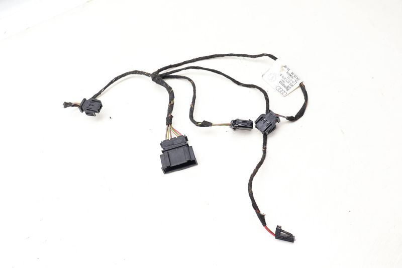 Glove Box Light Wiring Harness 4F0971679B — Used (SKU 653629)