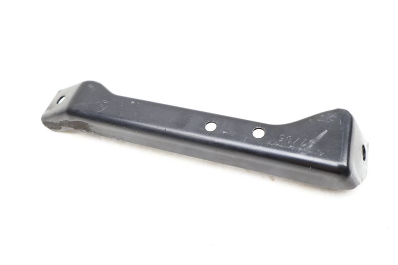 Radiator / Core Support Bracket 4F0809892 — Used (SKU 653419)