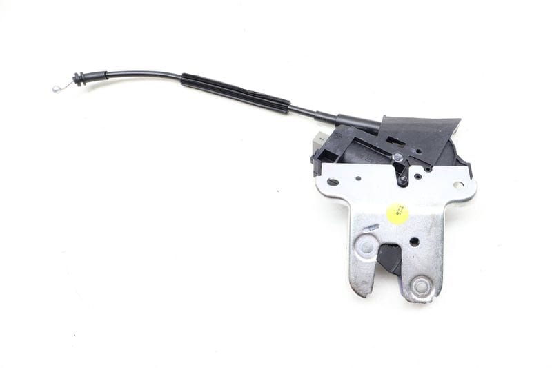Trunk Latch / Lock 4F5827505D — Used (SKU 653290)