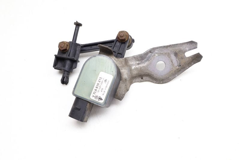 Headlight Leveling Sensor 7L6616213 — Used (SKU 671569)