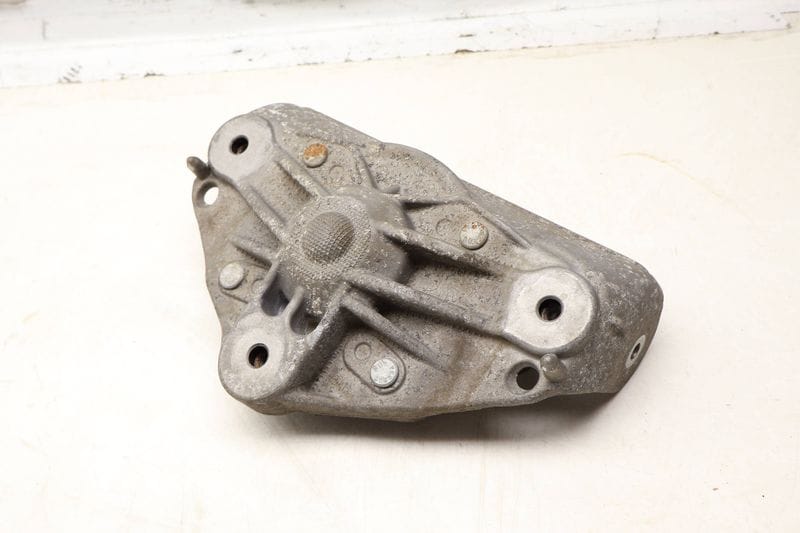 Upper Strut Mount 7L0412391D — Used (SKU 671366)