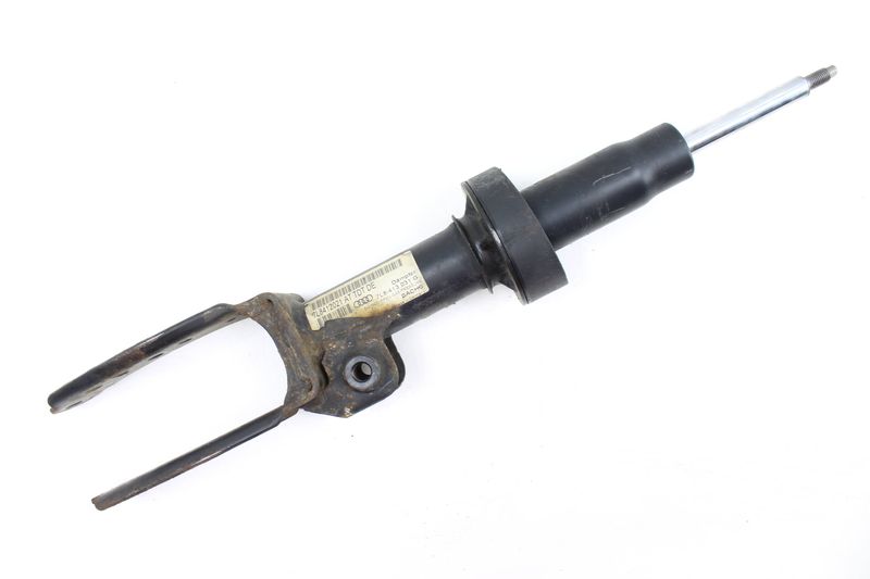 Strut / Shock Absorber 7L8413031G — Used (SKU 224581)