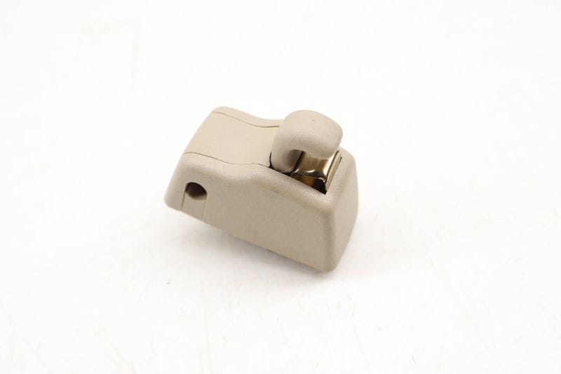 Sun Visor Clip / Bracket 4L0859561 — Used (SKU 671290)