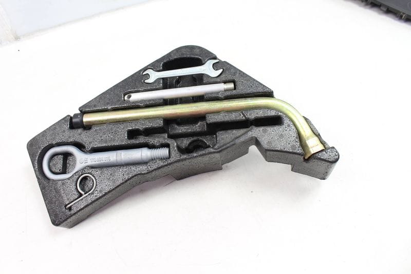 Tool Kit 4L0012113C — Used (SKU 195245)