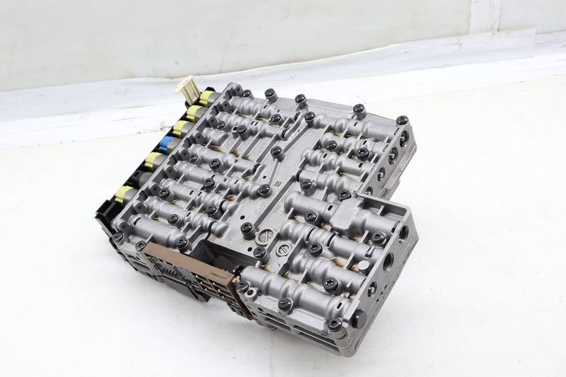 Transmission Valve Body / Mechatronic - (JTU) 4L0910156A — Used (SKU 671355)