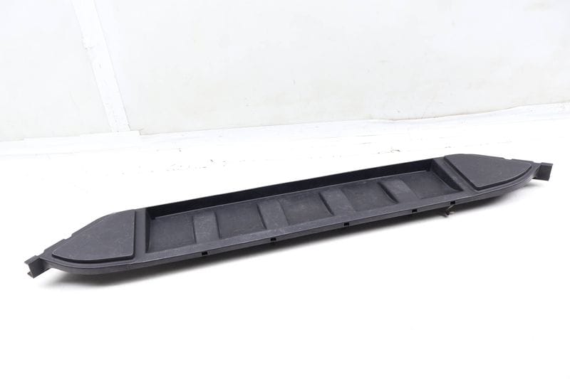 Upper Radiator Support Bracket / Panel 4L0121285 — Used (SKU 671309)