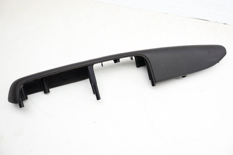 Door Panel Handle / Pull Trim 8E1867173B — Used (SKU 713065)