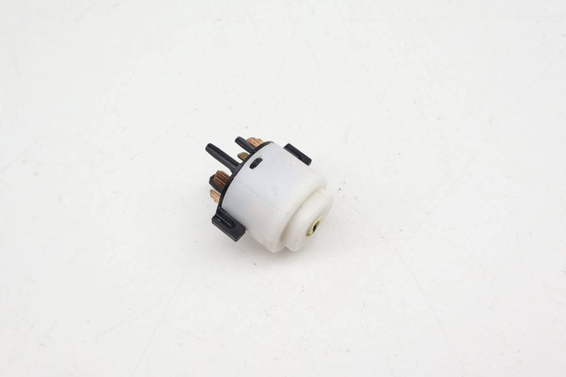 Ignition Switch 4B0905849 — Used (SKU 712932)