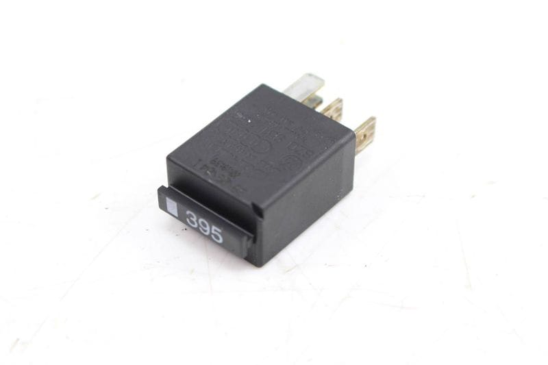 Multifunction Relay # 395 8Z0951253 — Used (SKU 713383)