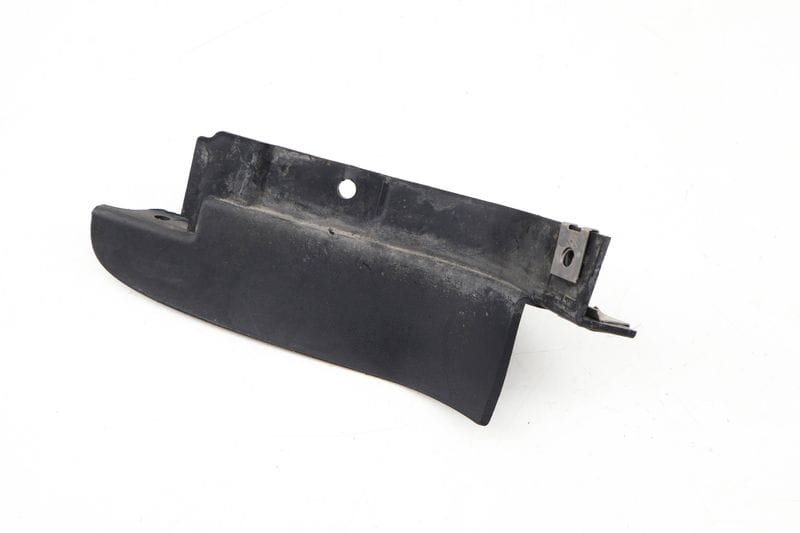 Wheel Spoiler / Mud Flap 8E0853833E — Used (SKU 713167)