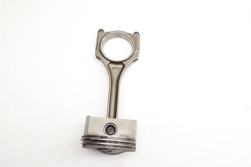 Piston w/ Connecting Rod 079107066AH — Used (SKU 713234)