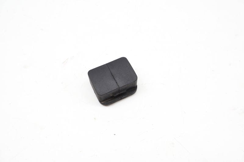Upper Radiator Rubber Mount 4B3121276A — Used (SKU 713023)