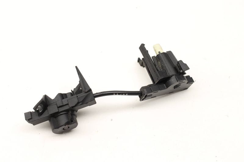 Exterior Door Handle Module / Linkage 4E1898105A — Used (SKU 264227)