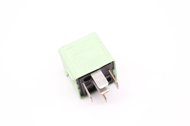 Relay 61368373700 — Used (SKU 557214)