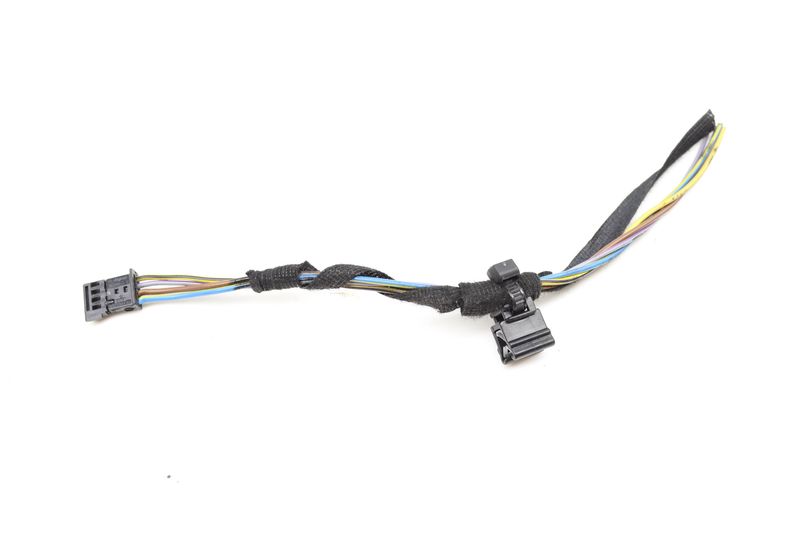 LED Tail Light / Lamp (INNER) Wiring Connector / Pigtail — Used (SKU 556251)