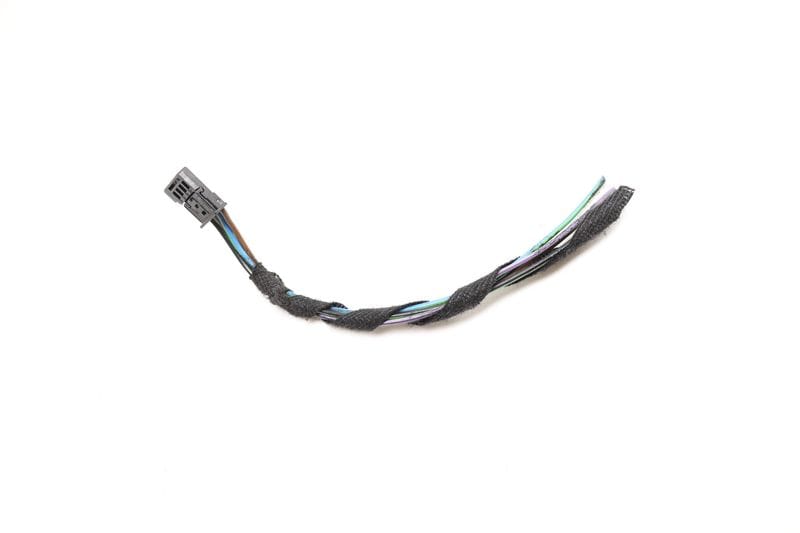 LED Tail Light / Lamp (OUTER) Wiring Connector / Pigtail — Used (SKU 556255)