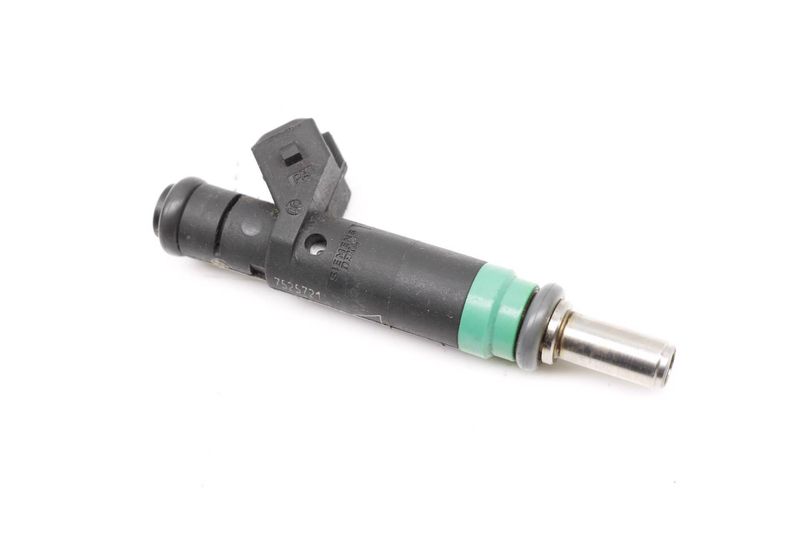 Fuel Injector 13647525721 — Used (SKU 457054)