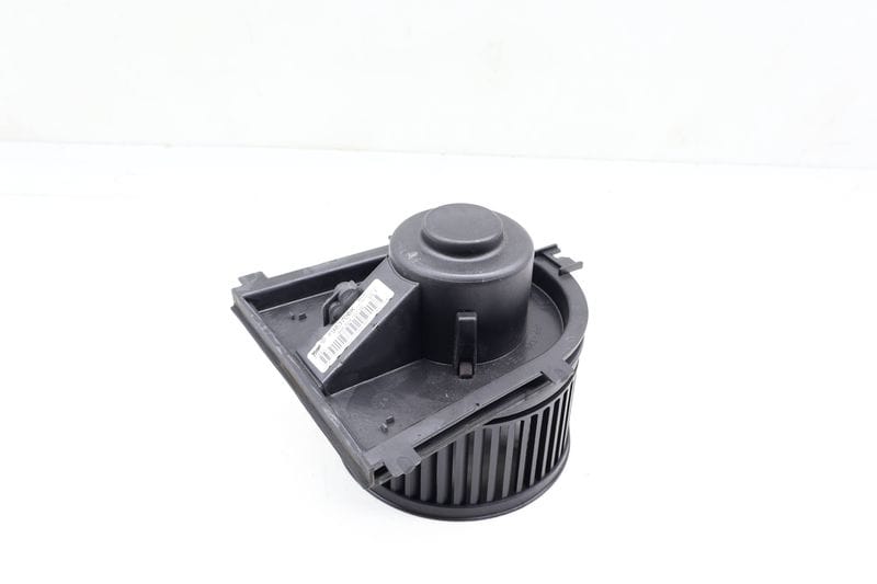 Blower Motor / Fan 99662410702 — Used (SKU 693194)