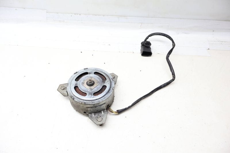 Electric Cooling Fan Motor — Used (SKU 693329)