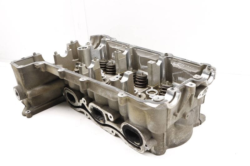 2.7L Engine Cylinder Head 98710491600 — Used (SKU 357830)