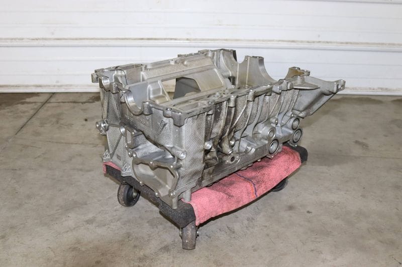 Engine Short Block / Crankcase 98710190101 — Used (SKU 470828)