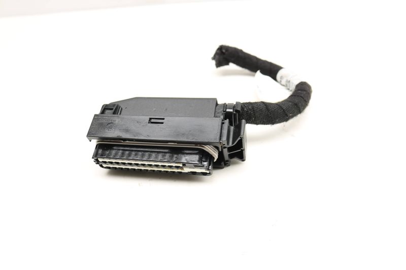 Tcu / Transmission Module Wiring Connector / Pigtail 1J0906380B — Used (SKU 410708)