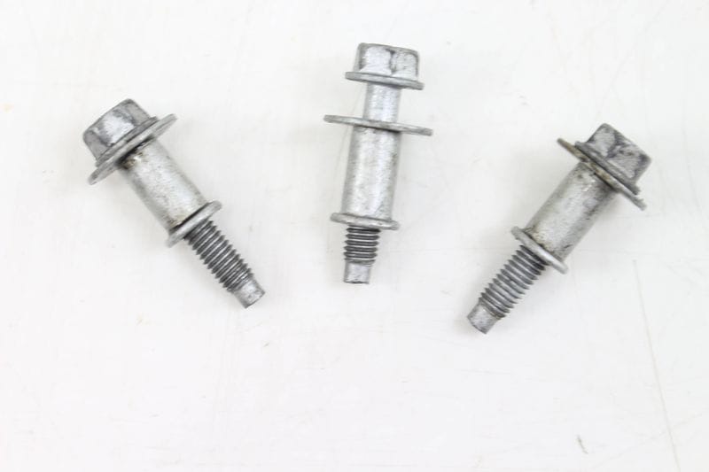 Valve Cover Screw / Bolt Set 070103821 — Used (SKU 220189)
