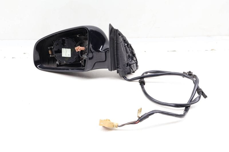 Side View Door Mirror 8E1858531AC — Used (SKU 646136)