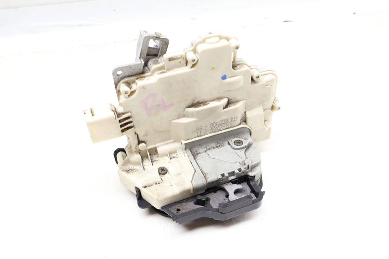 Door Latch / Lock Actuator 8E0839015AB — Used (SKU 646092)