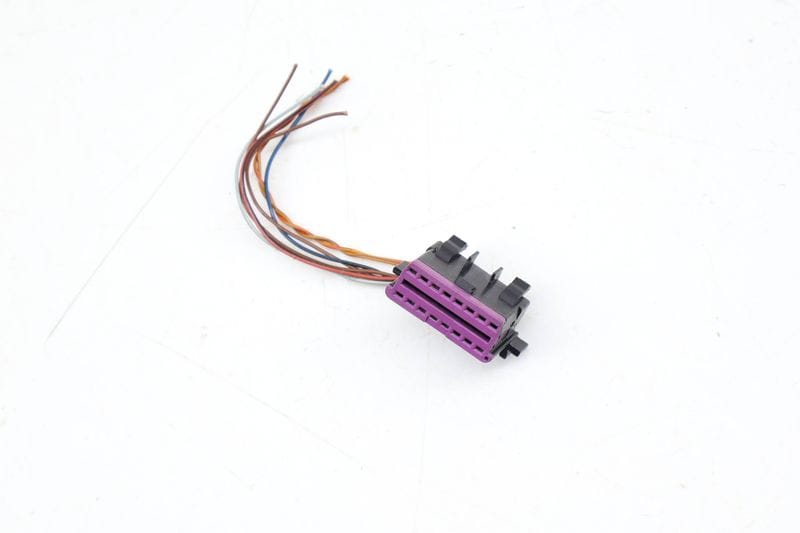 16-PIN Obd Diagnostic Wiring Connector / Pigtail 3A0972695 — Used (SKU 703673)