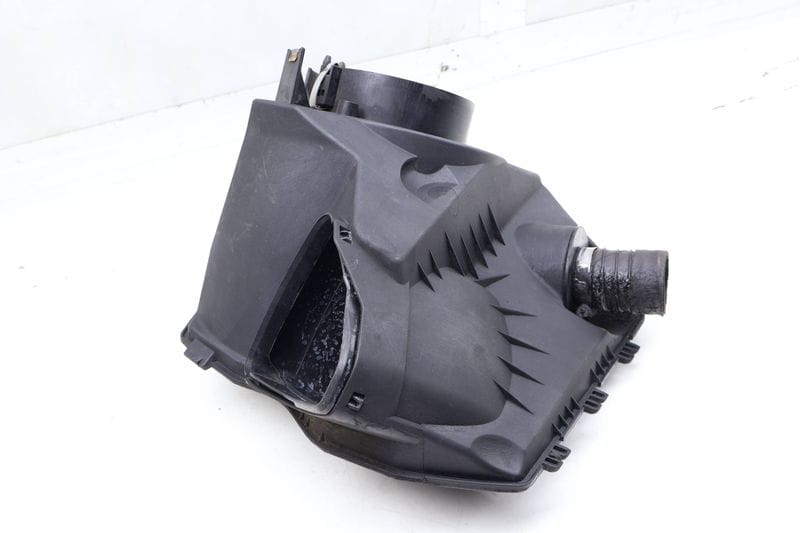 Engine Air Filter Box / Housing - Upper Half 4F0133835AS — Used (SKU 703927)