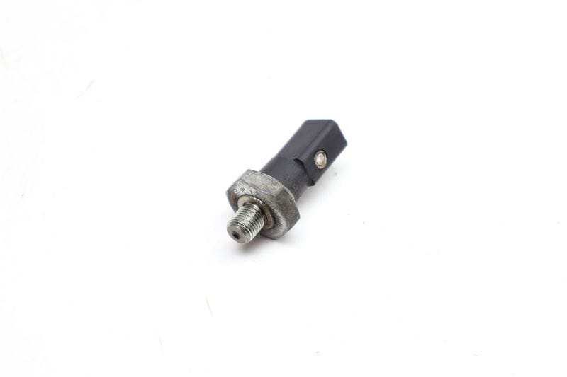 Engine Oil Pressure Sensor / Switch 06D919081B — Used (SKU 703733)