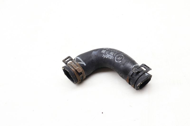Engine Oil Return Hose 06E121082C — Used (SKU 645802)